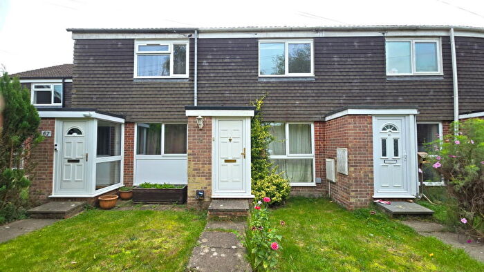 2 Bedroom Terraced House For Sale In Newport Road, Newbury, RG14