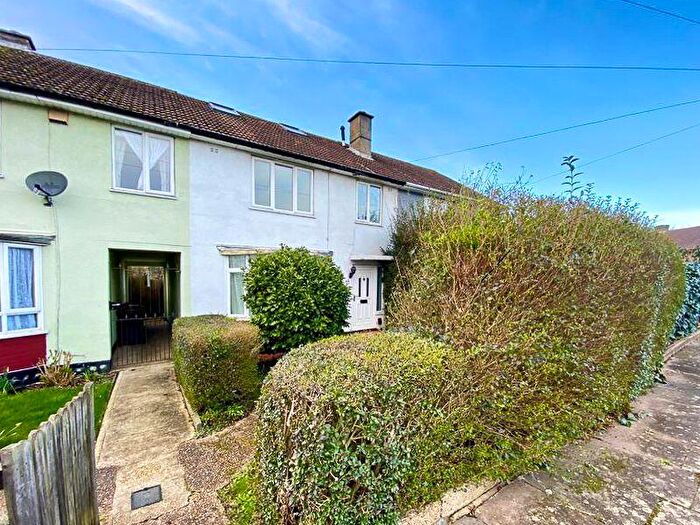 5 Bedroom Terraced House To Rent In Harcourt Avenue, Edgware, HA8