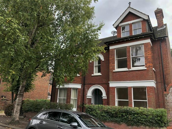 1 Bedroom Flat To Rent In Waterloo Road, Bedford, MK40