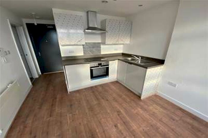 1 Bedroom Flat To Rent In Belem Tower, L17