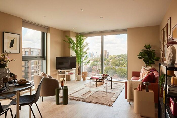 2 Bedroom Flat To Rent In Bale & Anchor, Apartment Bale House, Conington Road, London, SE13