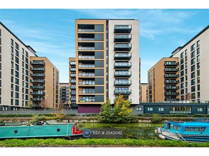 1 Bedroom Flat To Rent In Regalia Point, London, E2