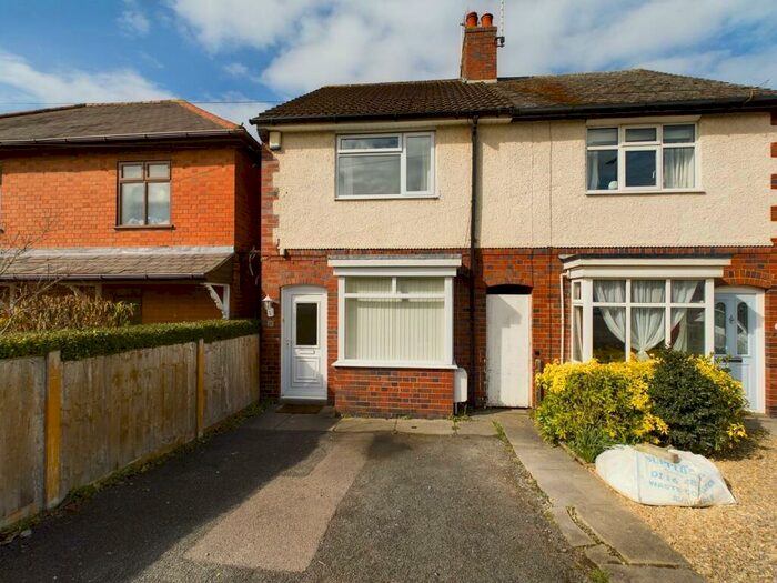 3 Bedroom Semi-Detached House To Rent In Ashleigh Road, Glenfield, Leicester, LE3