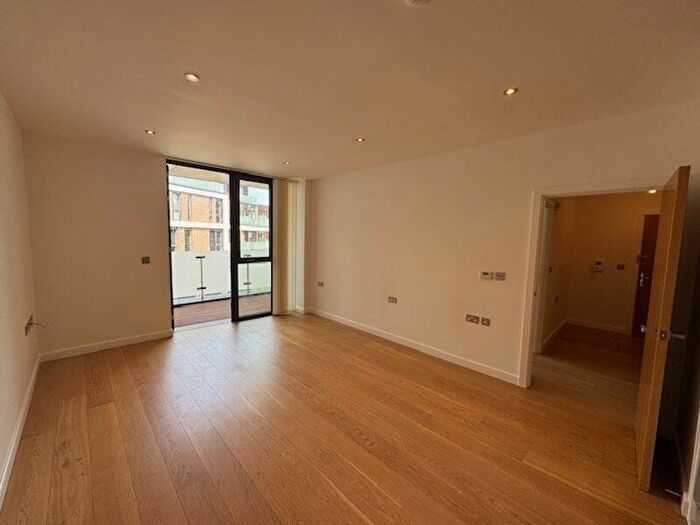 1 Bedroom Flat To Rent In Sequoia House, Quebec Way, SE16