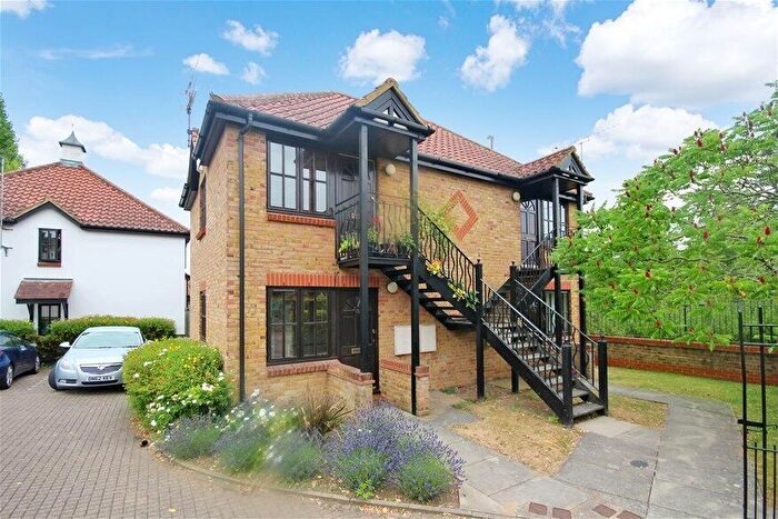 Studio To Rent In Cravells Road, Harpenden, AL5