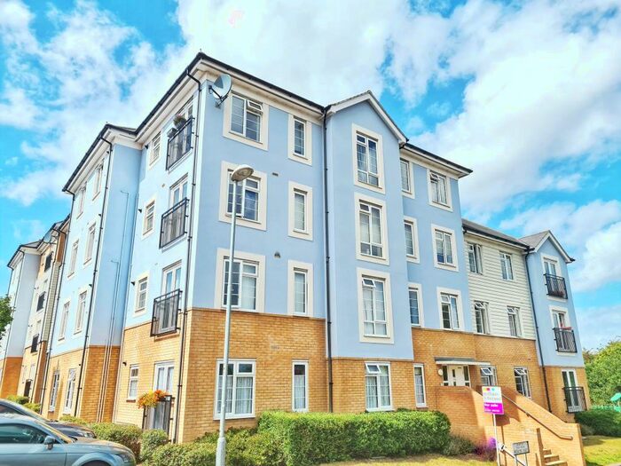 2 Bedroom Flat To Rent In Heron Way, Harwich, CO12