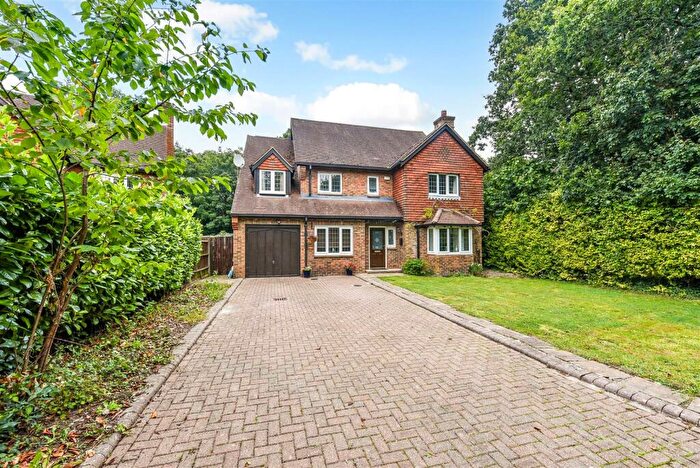 5 Bedroom Detached House For Sale In Hunters Mews, Fontwell, BN18