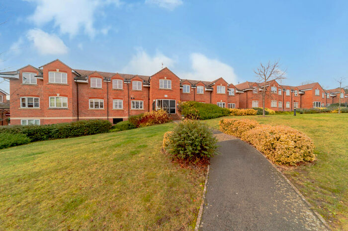 2 Bedroom Apartment To Rent In Bells Hill Green, Stoke Poges, SL2