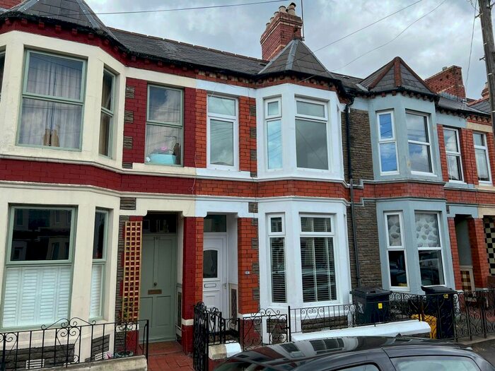 3 Bedroom Property To Rent In Inverness Place, Roath, Cardiff, CF24