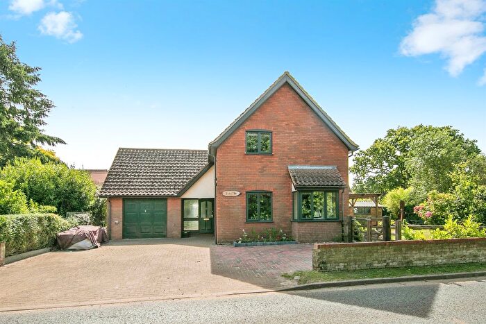 3 Bedroom Detached House For Sale In The Street, Hollesley, Woodbridge, IP12