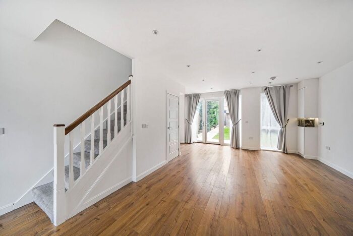 4 Bedroom End Terrace House To Rent In Coxwell Boulevard, Mill Hill, London, NW9
