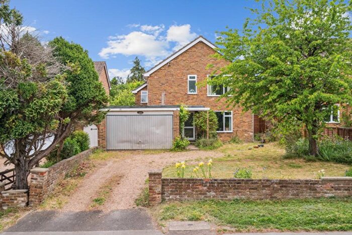 4 Bedroom Detached House For Sale In Highfield Lane, Maidenhead, SL6