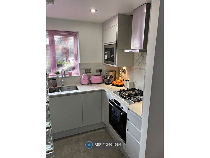 1 Bedroom Flat To Rent In Haven Court, Reading, RG1