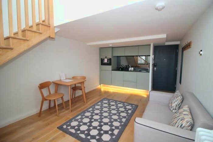 1 Bedroom Flat To Rent In Flat, Mcdonald Road, Edinburgh, EH7