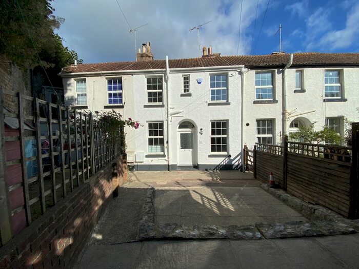 2 Bedroom Cottage To Rent In Dawlish, EX7