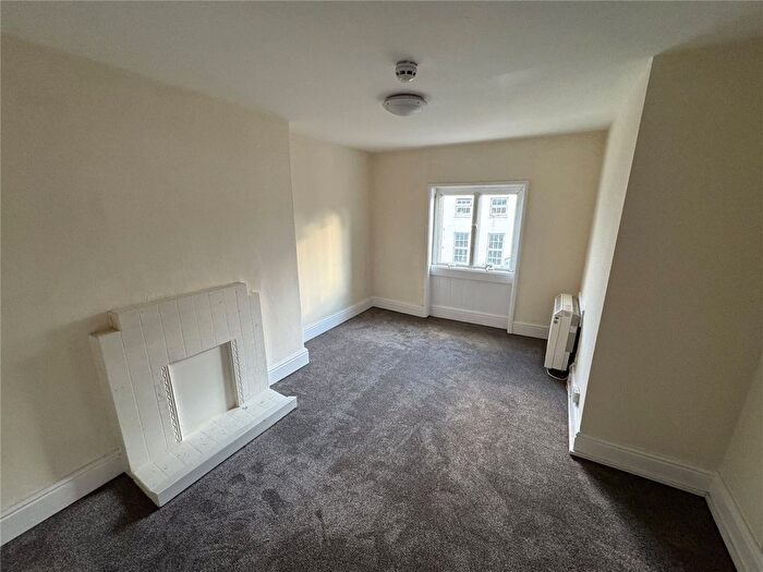 1 Bedroom Flat To Rent In East Reach, Taunton, Somerset, TA1