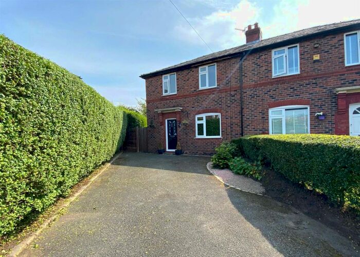 3 Bedroom Semi-Detached House To Rent In Sefton Crescent, Sale, M33