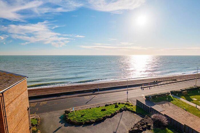 1 Bedroom Apartment For Sale In Sandgate Esplanade, Sandgate, CT20