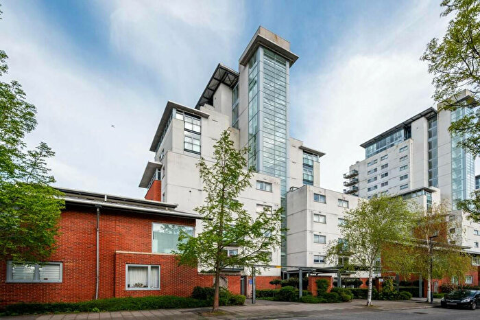 2 Bedroom Apartment To Rent In Erebus Drive, Thamesmead, London, SE28