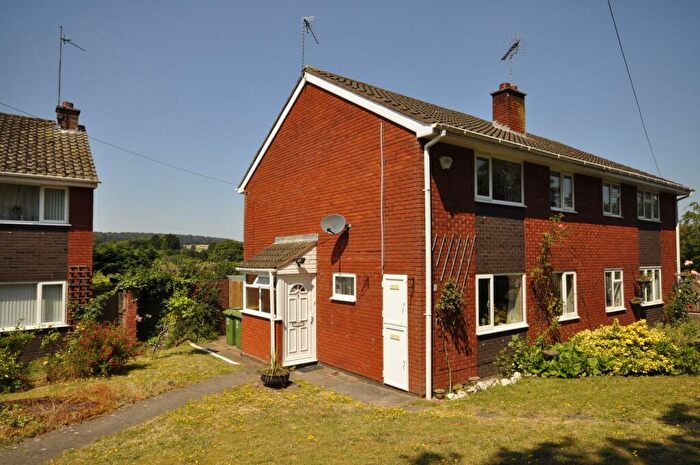 3 Bedroom Semi Detached House For Sale In Hinksford Lane, Swindon, Dudley, DY3
