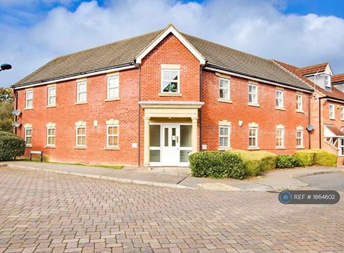 2 Bedroom Flat To Rent In Kendall Place, Medbourne, Milton Keynes, MK5