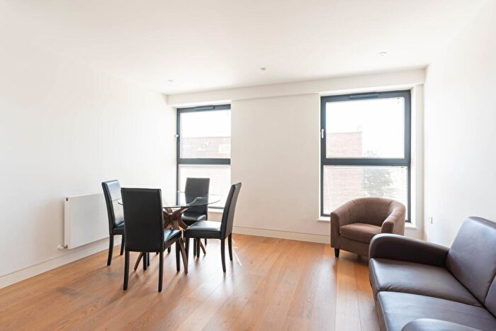 1 Bedroom Apartment To Rent In London Road, Headington, OX3
