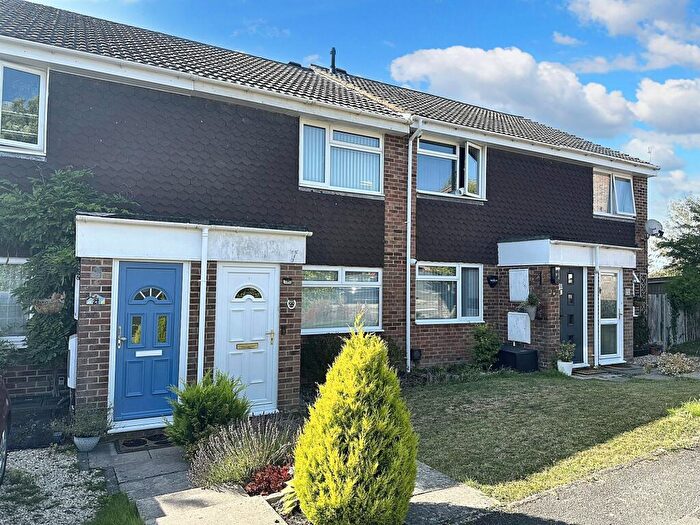 2 Bedroom Terraced House For Sale In Cordelia Close, Dibden, SO45