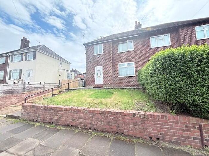 3 Bedroom House To Rent In Clarendon Road, SK7