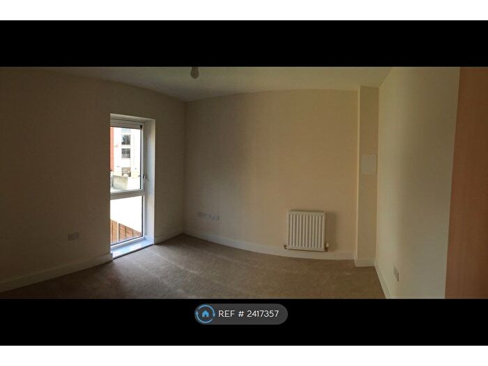 2 Bedroom Flat To Rent In Clarence Avenue, Ilford, IG2