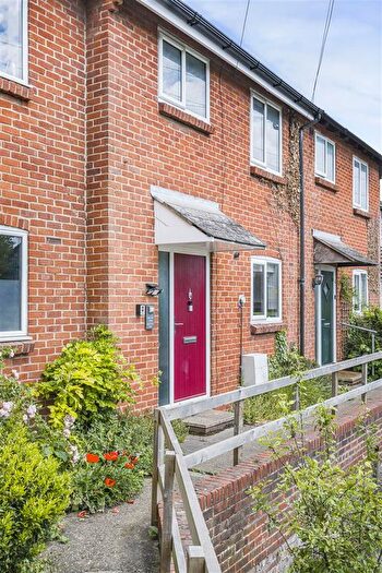 3 Bedroom Terraced House For Sale In Brook Street, Watlington, OX49