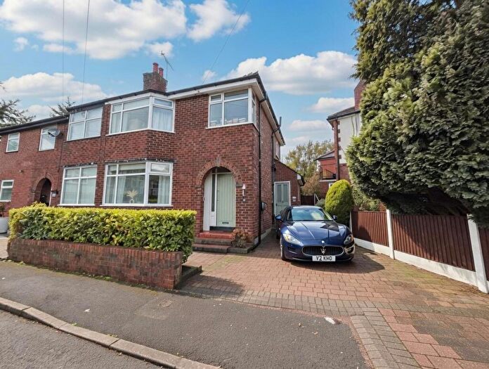 3 Bedroom Semi Detached House For Sale In Oakwood Avenue, Wilmslow, SK9