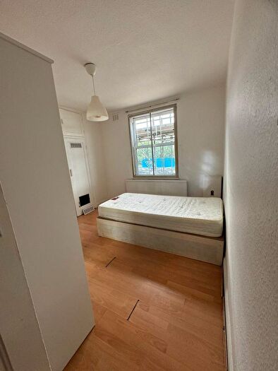 3 Bedroom Flat To Rent In Queensborough Court, Finchley, N3