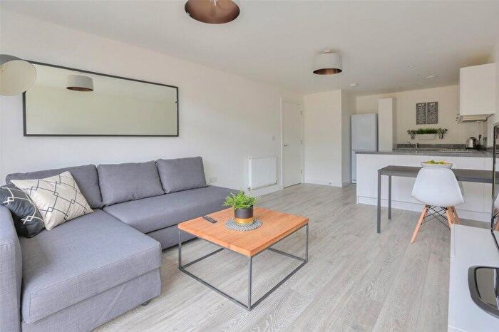 1 Bedroom Flat To Rent In Newsom Place, St Albans, AL1