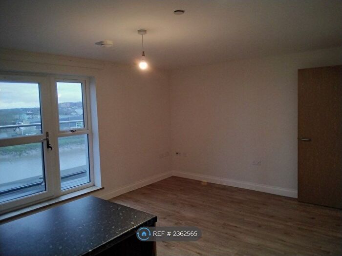 1 Bedroom Flat To Rent In Bankside House, Newport, NP19