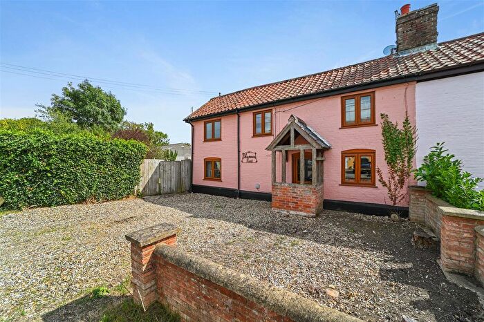 3 Bedroom Semi-Detached House For Sale In Pikemans Rest, Top Road, Rattlesden, IP30
