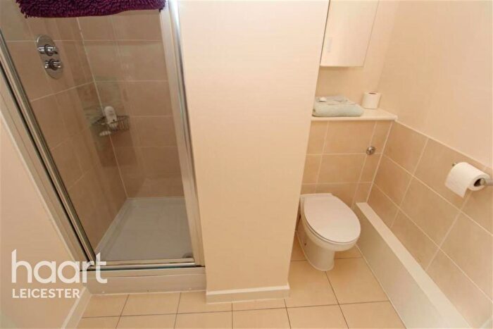 2 Bedroom Flat To Rent In Alexandra House, LE1