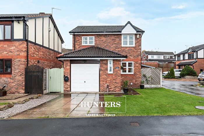 3 Bedroom Detached House For Sale In Kings Avenue, Altofts, Normanton, WF6