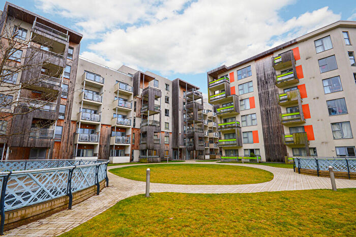 2 Bedroom Apartment To Rent In Glenalmond Avenue, Cambridge, CB2