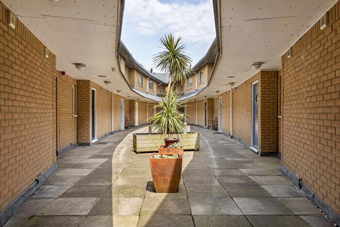 2 Bedroom Apartment For Sale In Portland Street, Brighton, BN1