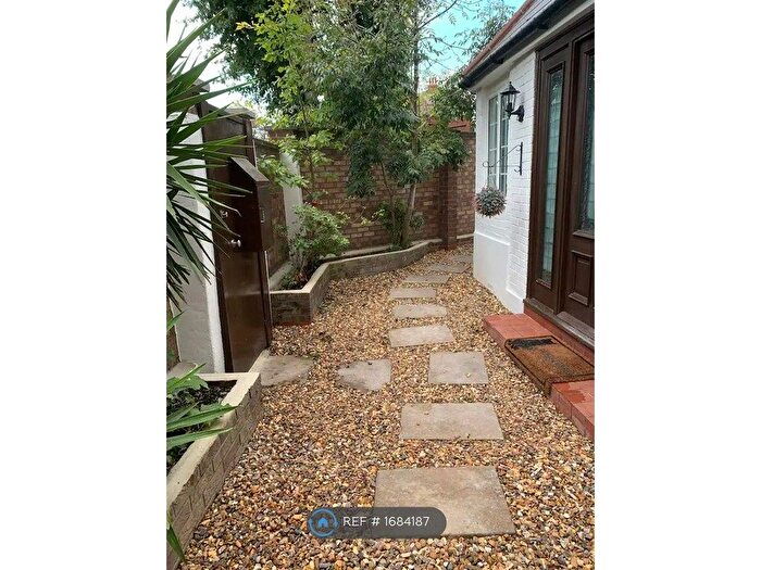 3 Bedroom Detached House To Rent In Agincourt Road, London, NW3