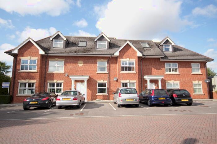 2 Bedroom Flat To Rent In Waters Reach, River Area, Maidenhead SL6