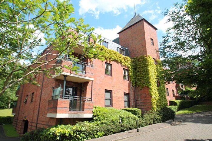 2 Bedroom Flat To Rent In Lychgate Manor, Roxborough Park, Harrow On The Hill, HA1
