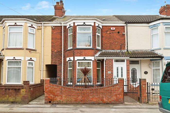 3 Bedroom Terraced House For Sale In Lee Street, Hull, HU8