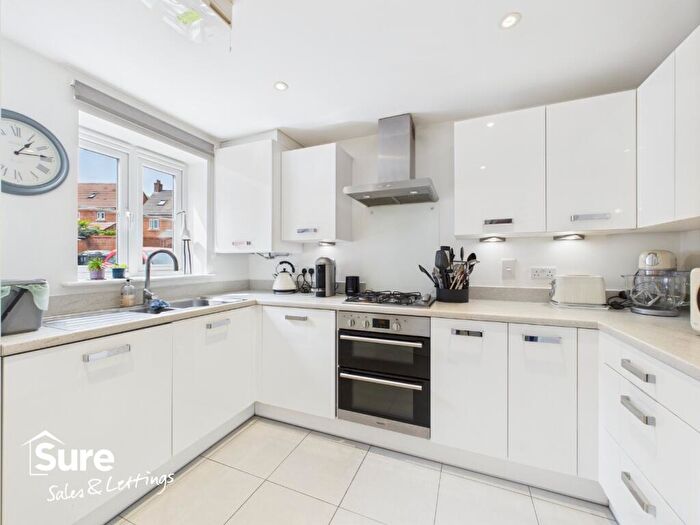 3 Bedroom Terraced House To Rent In Woodpecker Drive, Hemel Hempstead, Hertfordshire, HP3