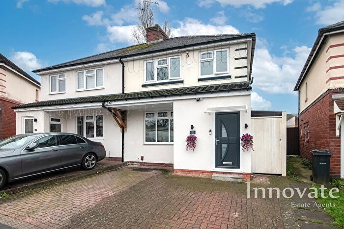 3 Bedroom Semi Detached House For Sale In Mushroom Hall Road, Oldbury, B68