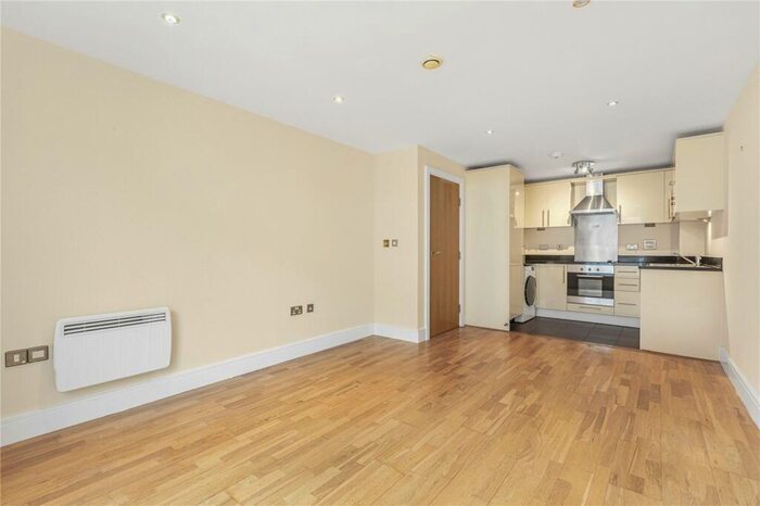 1 Bedroom Apartment To Rent In Cheshire Street, Shoreditch, London, E2