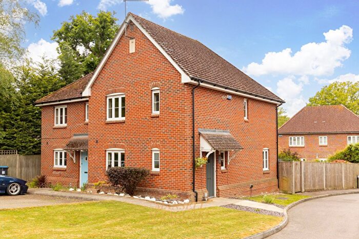 3 Bedroom Semi-Detached House For Sale In Springfield Gardens, Felbridge, RH19