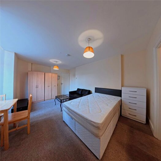 1 Bedroom Apartment To Rent In Claremont Road, London, NW2