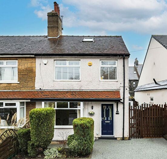 3 Bedroom Semi Detached House For Sale In Billingwood Drive, Rawdon, Leeds, West Yorkshire, LS19