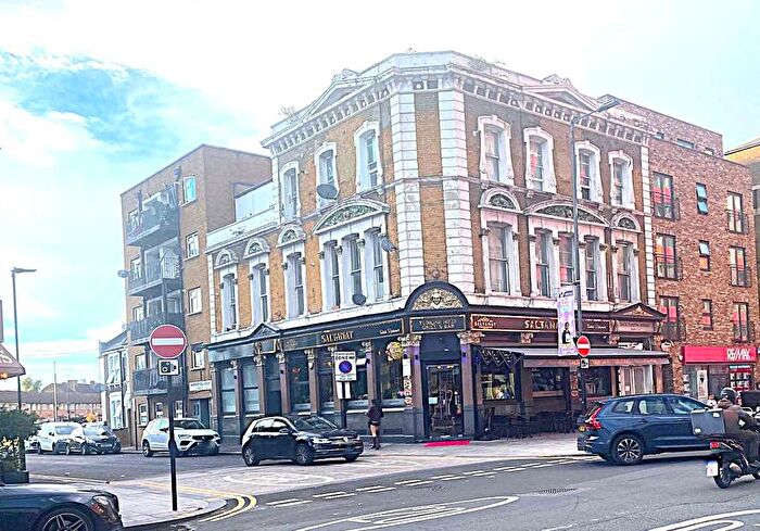 2 Bedroom Flat To Rent In Canning Town, London, E16